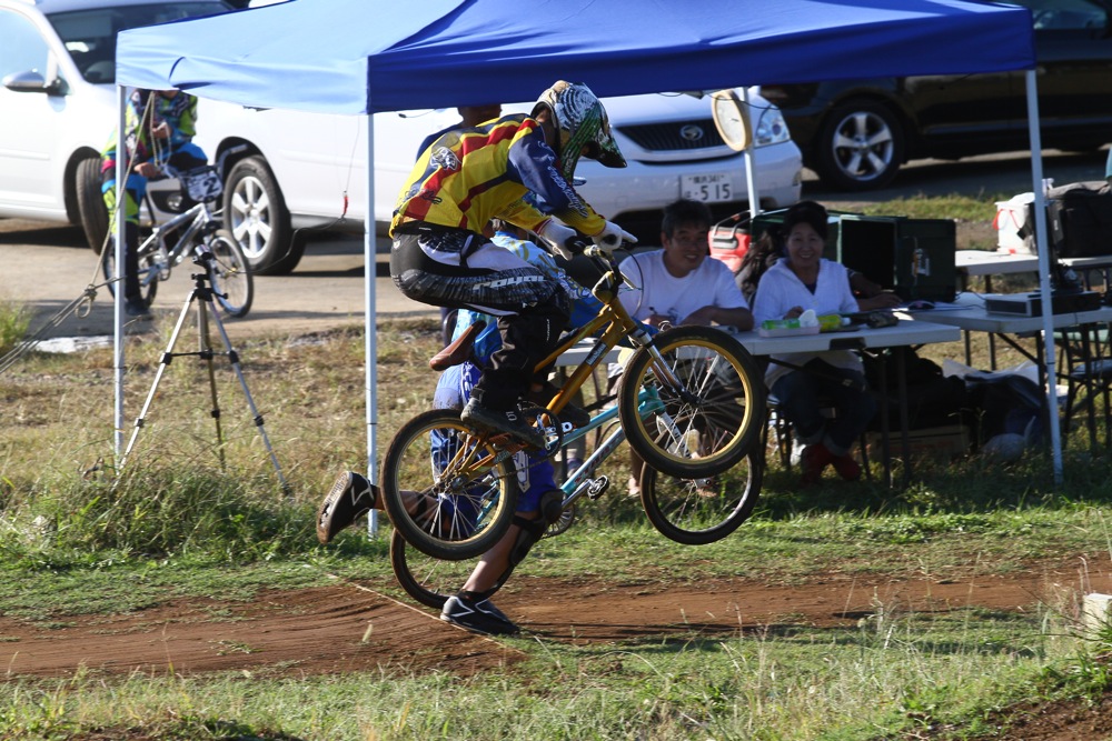 2011 JOSF 10月 緑山定期戦 vol.06 各決勝モト ダイジェスト その2_b0136231_23502957.jpg