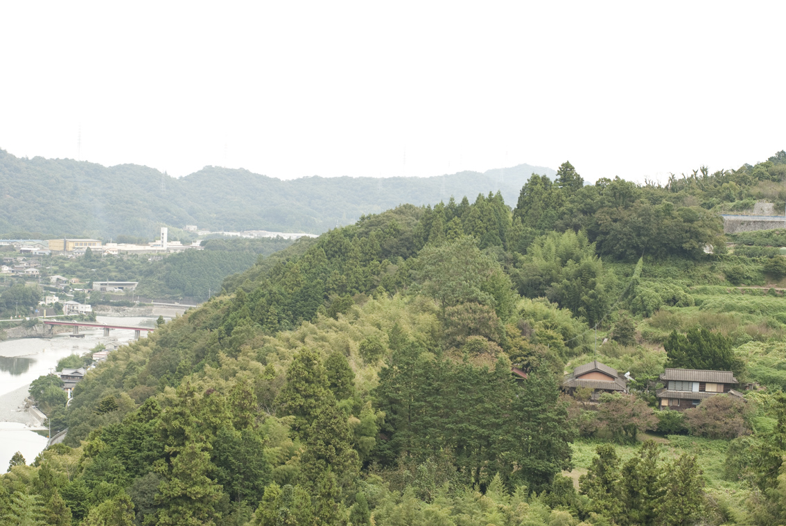 山の宿(四国歩き遍路その四)+展覧会情報_b0194880_910465.jpg