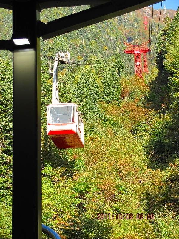 木曽駒ヶ岳（宝剣岳）～檜尾岳～熊沢岳～熊沢五峰～東川岳～空木岳　縦走　　一日目_b0124306_1014231.jpg