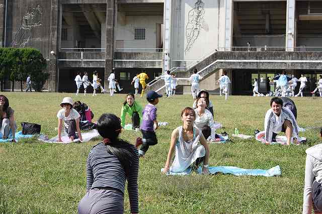 春日公園!パークヨガ＆ウォーキングイベント終了！_e0159256_1753217.jpg