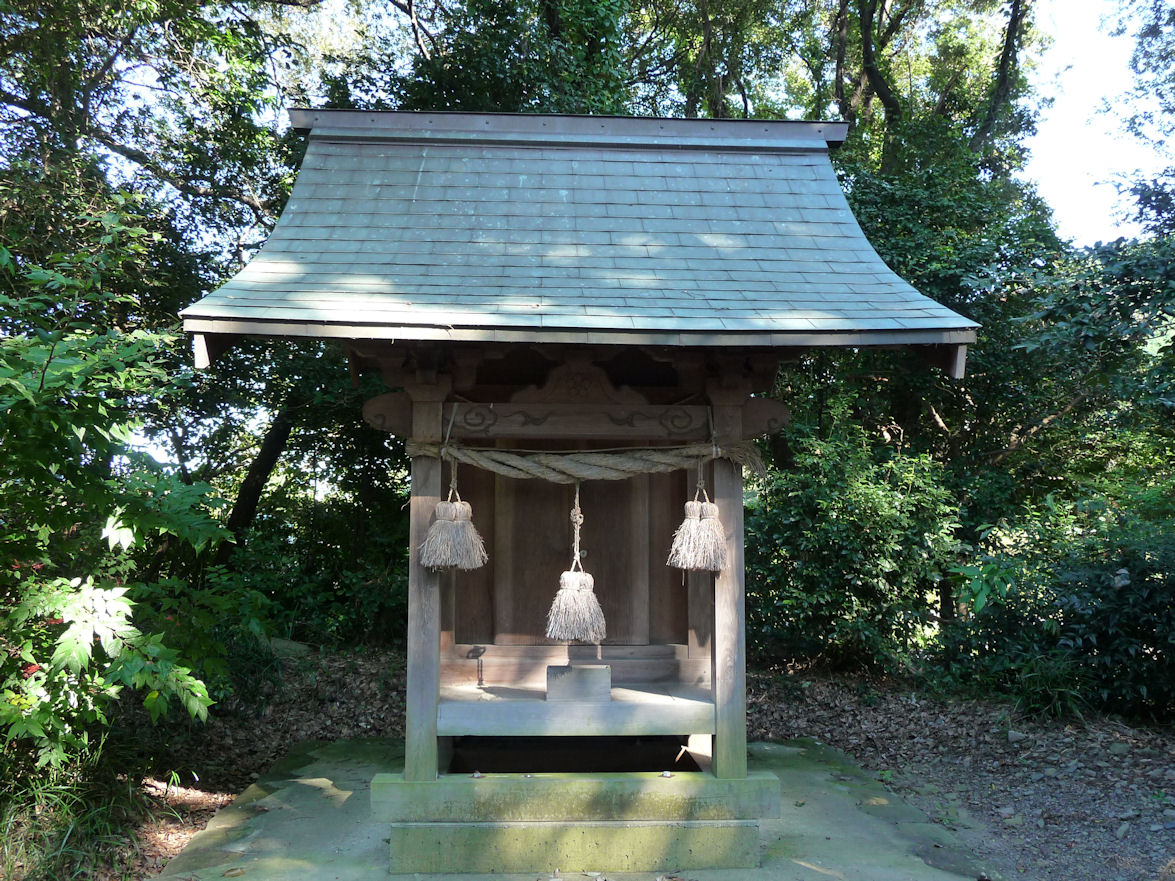 熊野神を祀る吉井神社　（秋祭り）_e0165472_11191413.jpg