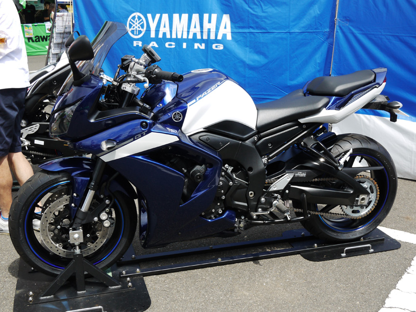 YAMAHA FZ1 FAZER GT_d0244687_22183563.jpg