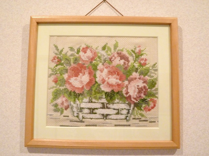 クロスステッチ作品 繭から作るお花と小さな動物