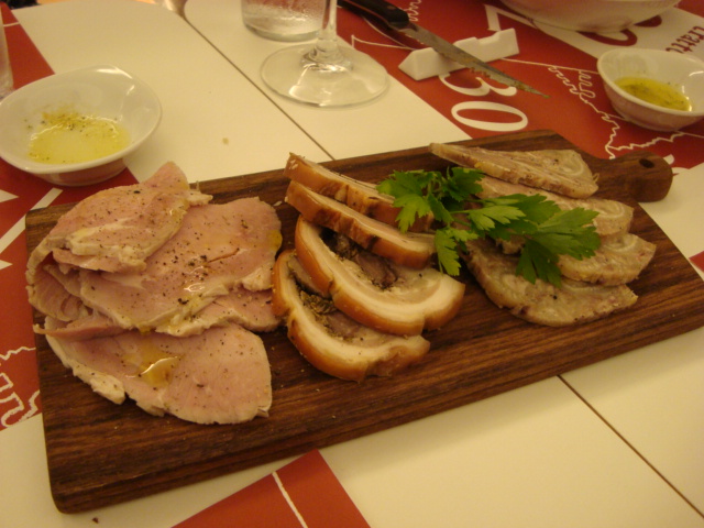 西荻窪「trattoria 29 ~秋の肉祭り~」へ行く。_f0232060_209653.jpg