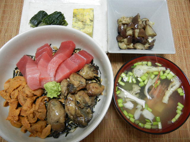 三色丼_e0028505_19313120.jpg