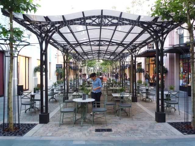 アウトレットのカフェ_c0213220_17252358.jpg