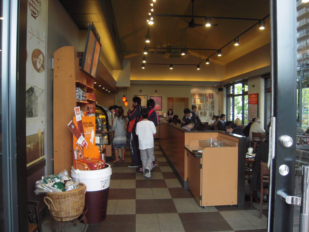 スターバックス・コーヒー 西宮鞍掛店　　　　（過去ログ編集）_d0083265_1442561.jpg