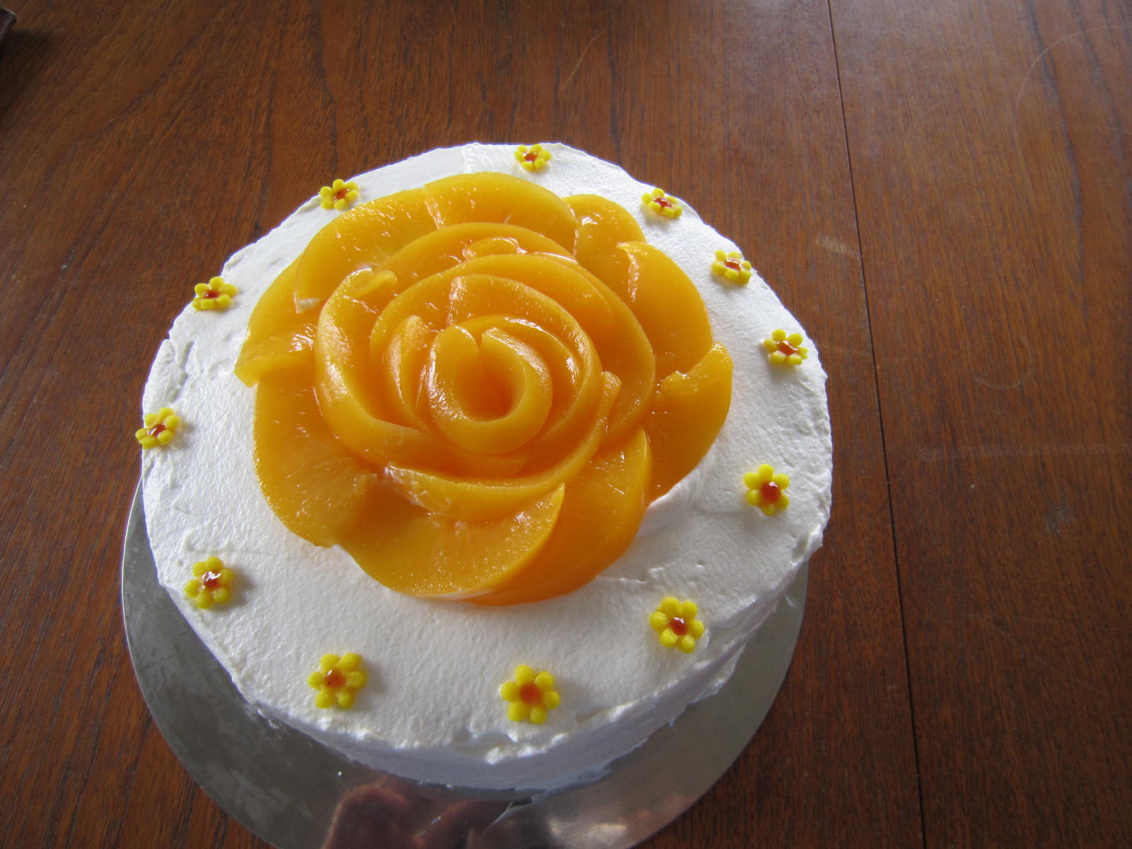 黄桃のケーキにしてみました Yuraの手作りの日々