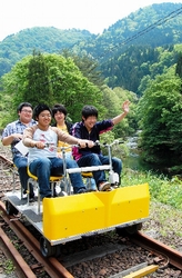 旧小坂鉄道レールバイク_c0104793_1413783.jpg