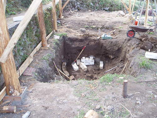 登り窯ができるまで 3.床の敷設 Kiln\'s floor_d0247023_032180.jpg