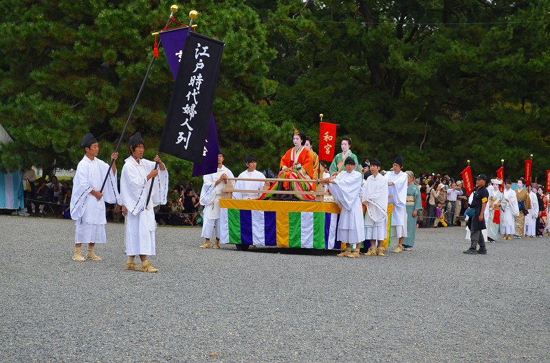 京都の三大祭「時代祭」が華やかに行われました。_e0237645_2312656.jpg