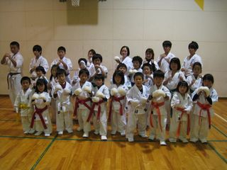新発寒道場 昇級審査会④ メダル授与!_c0118332_22323491.jpg