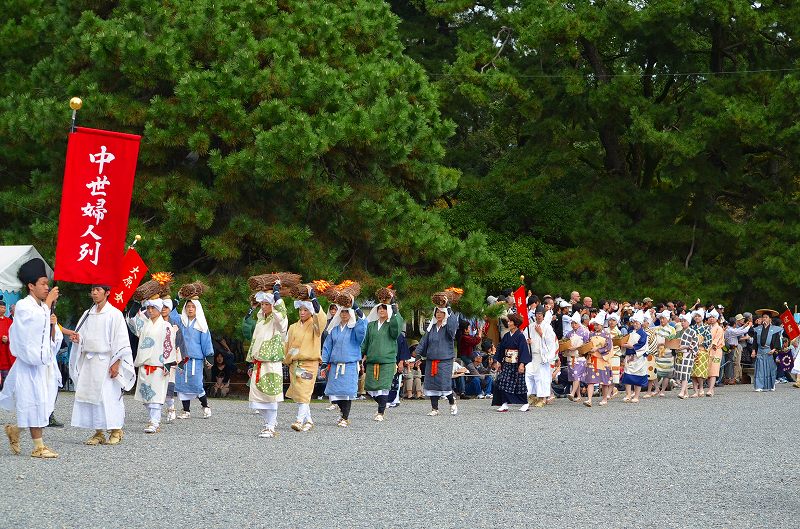 京都の三大祭「時代祭」が華やかに行われました。_e0237645_0135111.jpg