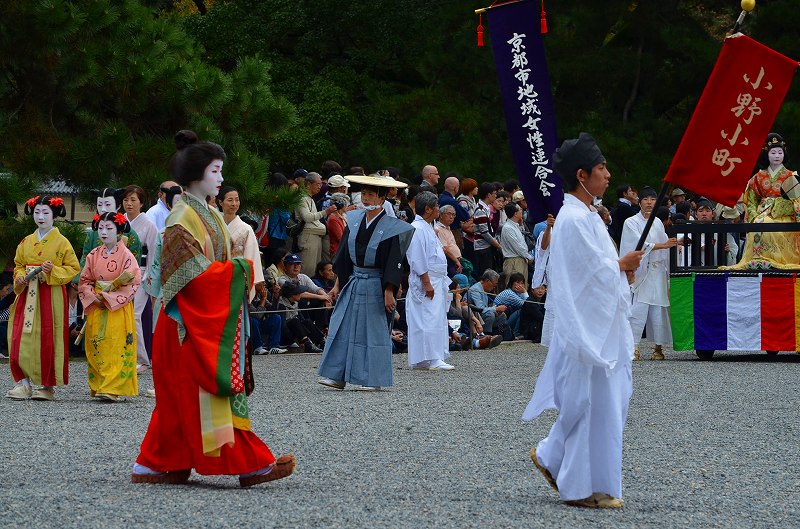 京都の三大祭「時代祭」が華やかに行われました。_e0237645_0293767.jpg