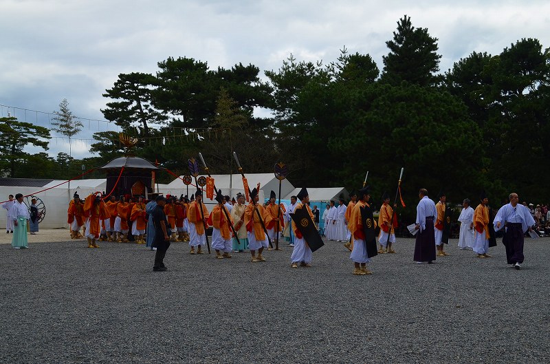 京都の三大祭「時代祭」が華やかに行われました。_e0237645_15581026.jpg