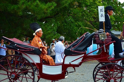 京都の三大祭「時代祭」が華やかに行われました。_e0237645_1605917.jpg