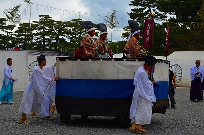 京都の三大祭「時代祭」が華やかに行われました。_e0237645_1611713.jpg