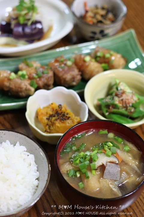 長ネギの豚肉巻き照り焼き　と　お総菜献立♪_c0139375_1522770.jpg