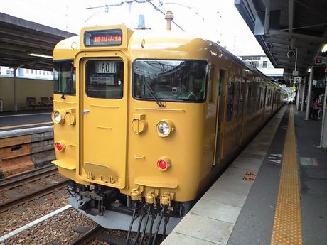 真夏の列島横断旅11 完結編 (寝台急行きたぐに/宇部線/ほか)_b0005281_12335552.jpg
