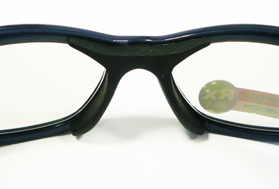 強い衝撃から目を守る保護用スポーツグラスRECSPECS MX-30入荷!_c0003493_16382576.jpg