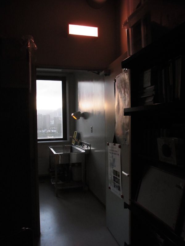 暗室が消えた!_c0025115_17415861.jpg
