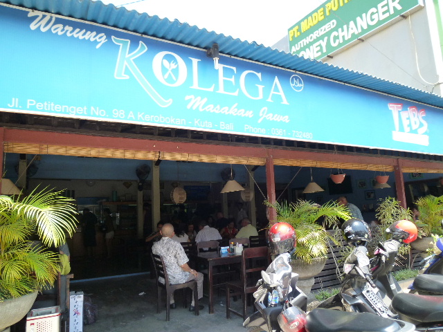 Warung KOLEGA （ワルン コレガ）_a0154918_17582929.jpg