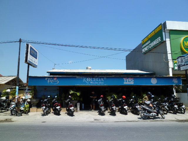 Warung KOLEGA （ワルン コレガ）_a0154918_17585532.jpg