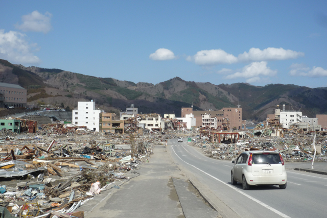 7ヶ月前との比較 女川散歩_f0044846_16572455.jpg
