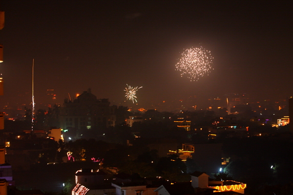 Happy Diwali !　 ヒンズーのお正月_f0067150_4121923.jpg