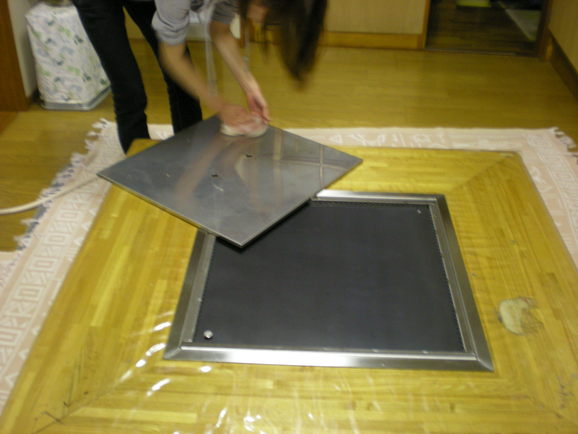 冬の道具(鉄板座卓)_a0118461_957227.jpg