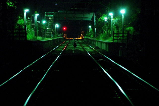 夜の田舎駅 きまぐれオヤジの写真帖 夜の田舎駅 きまぐれオヤジの写真帖