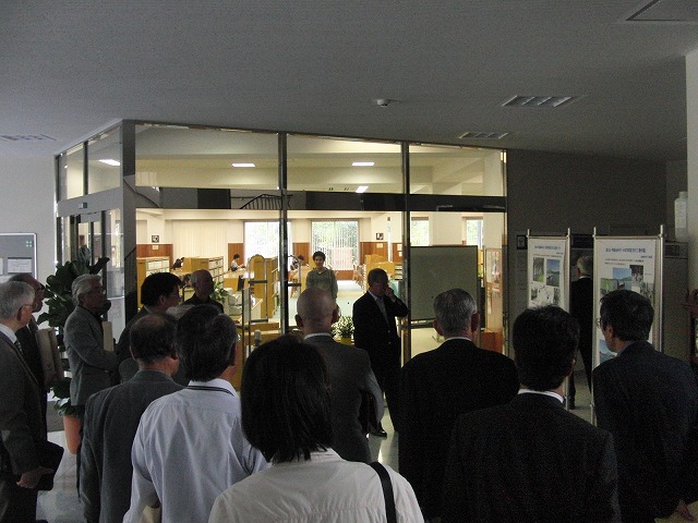 より地域に開かれた大学を目指す富士常葉大学で「今泉・神戸地区地域懇談会」を開催 _f0141310_7493296.jpg