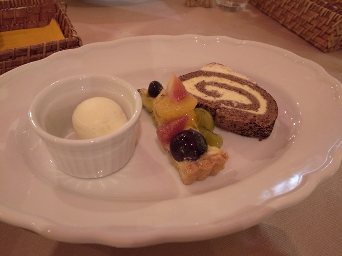 大学時代の友達とランチ_c0116915_0342534.jpg