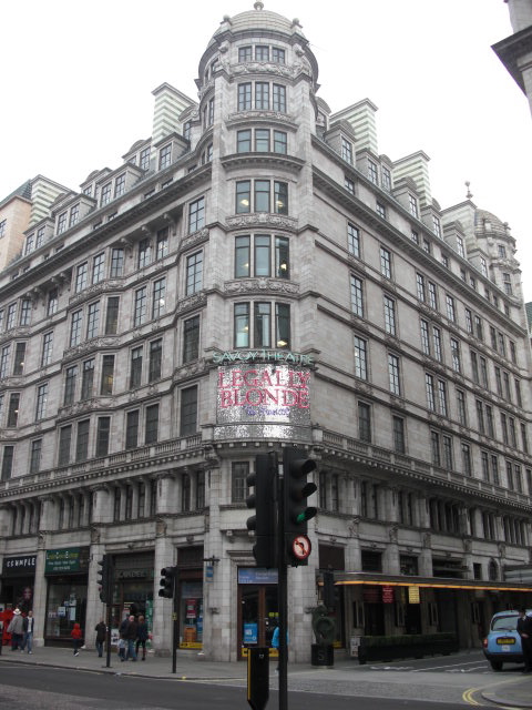 Hello~! London - 2_c0194753_22463678.jpg