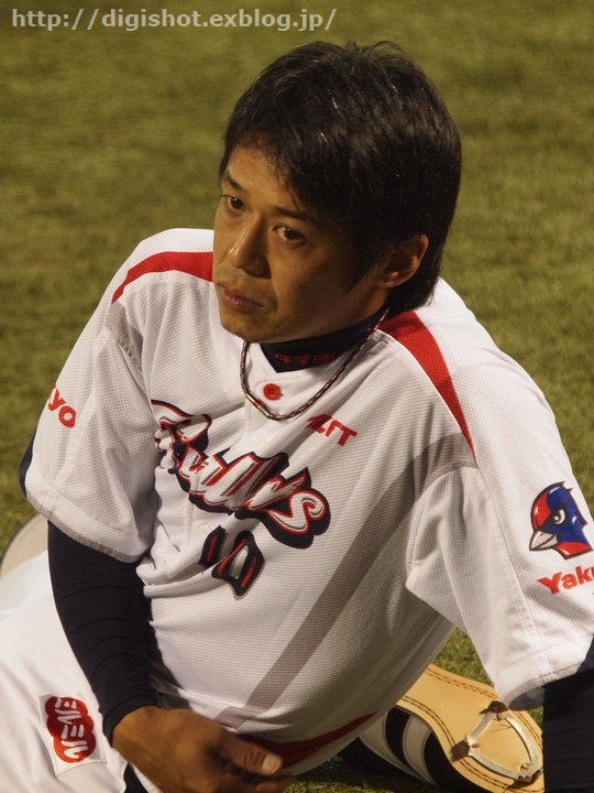 藤本敦士選手フォト@10/25神宮 : Out of focus ~Baseballフォト 藤本敦士選手フォト@10/25神宮 : Out of focus ~Baseballフォト