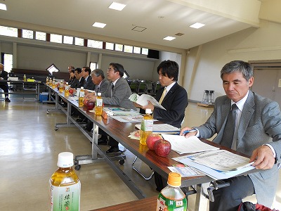 10月24日長野県飯綱町視察＝議会改革やっぱり頑張ってますね_d0143678_645743.jpg