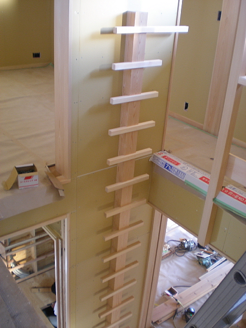２階建てなのに階段がない家_e0145995_18323346.jpg