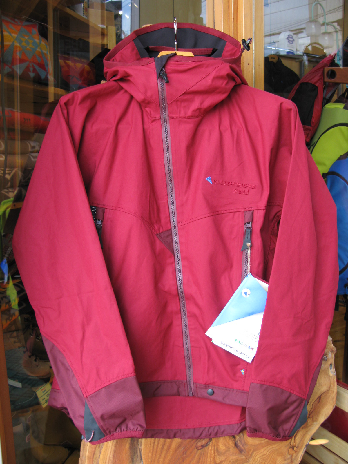 KLATTERMUSEN EINRIDE JACKET 2.0 : OUTDOOR SHOP MOOSE ブログ KLATTERMUSEN EINRIDE JACKET 2.0 : OUTDOOR SHOP MOOSE ブログ