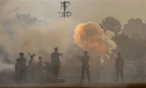 アジアで同盟国との合同軍事演習を強化=米国防長官_c0139575_553811.jpg