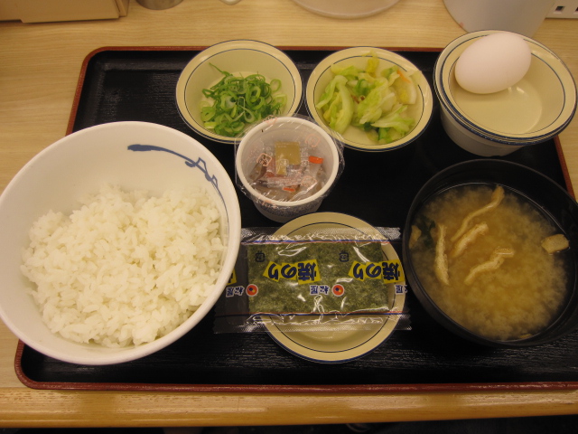 10 30朝ごはん 定番朝定食 350 松屋 無駄遣いな日々 10 30朝ごはん 定番朝定食 350 松屋 無駄遣いな日々