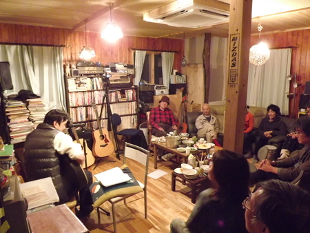 ブックカフェ「無頼庵」プレ・オープンイベントの報告_c0063108_2354772.jpg