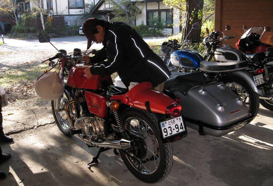 ２０１１　１０　２９　英車のつどひ　in  清里_e0003910_20511229.jpg