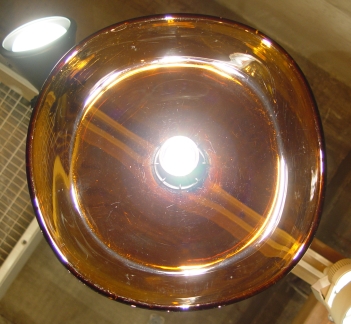 古いあめ色ガラスのペンダントライト _a0096367_2141776.jpg