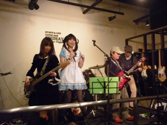 CHIHAYA10.9でのハロウィンライブが終わりました。_e0188087_21363034.jpg