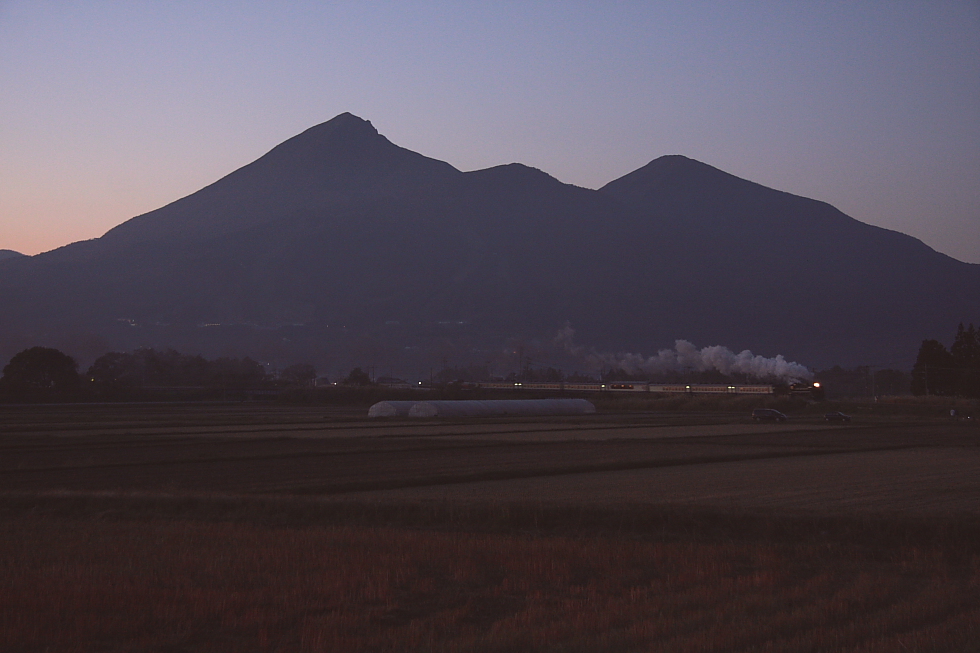 夕暮れ - 2011年秋・磐西 -_b0190710_23402182.jpg