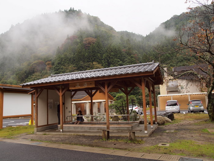 2周年感謝祭の湯来産直市場館とその周辺_c0116915_0284053.jpg