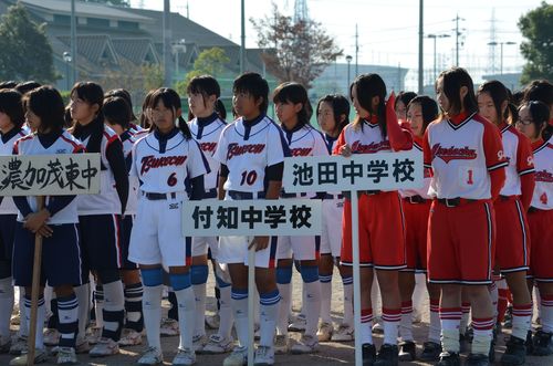 県中学生女子ソフトボール新人選手権大会！_d0010630_21285098.jpg