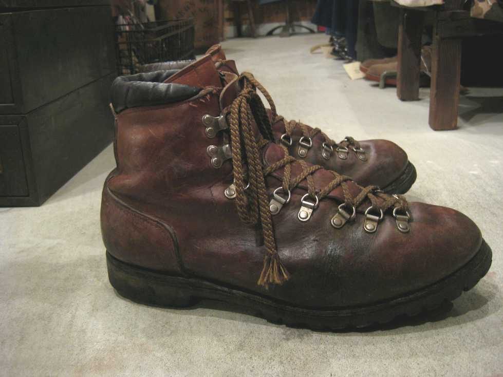 VINTAGE Red　Wing　Mountain　Boots_e0187362_1733102.jpg