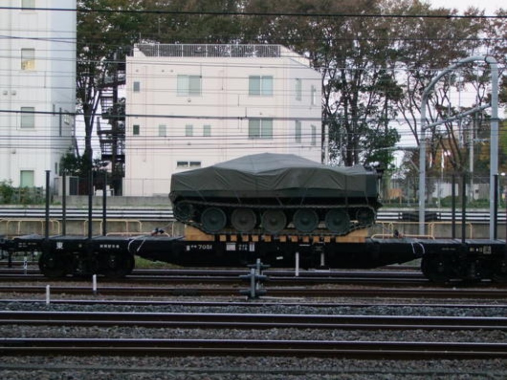 自衛隊機材輸送　73式装甲車 TOMIXチキ　加工品 自衛隊機材輸送 73式装甲車 TOMIXチキ 加工品 自衛隊機材輸送 73式