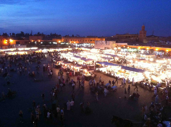 Marrakech マラケシュへの小さな旅 1 〜大きなカオスに圧倒される〜_e0111249_0333663.jpg